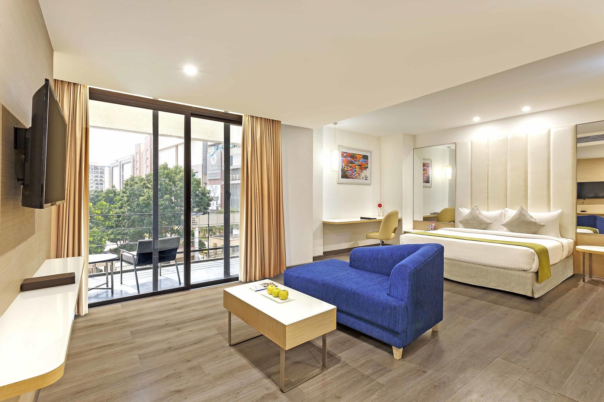 Sarovar Portico Outer Ring Road Бангалор Екстериор снимка