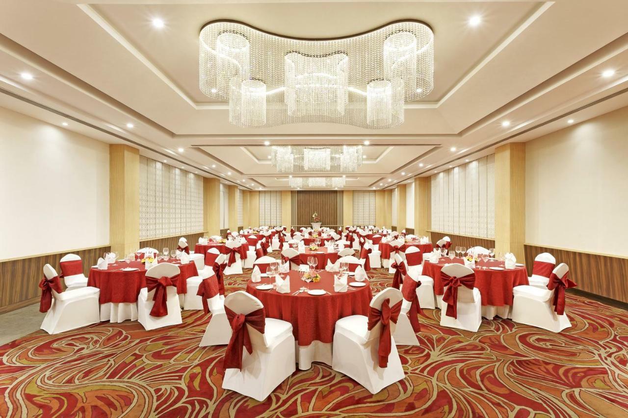 Sarovar Portico Outer Ring Road Бангалор Екстериор снимка