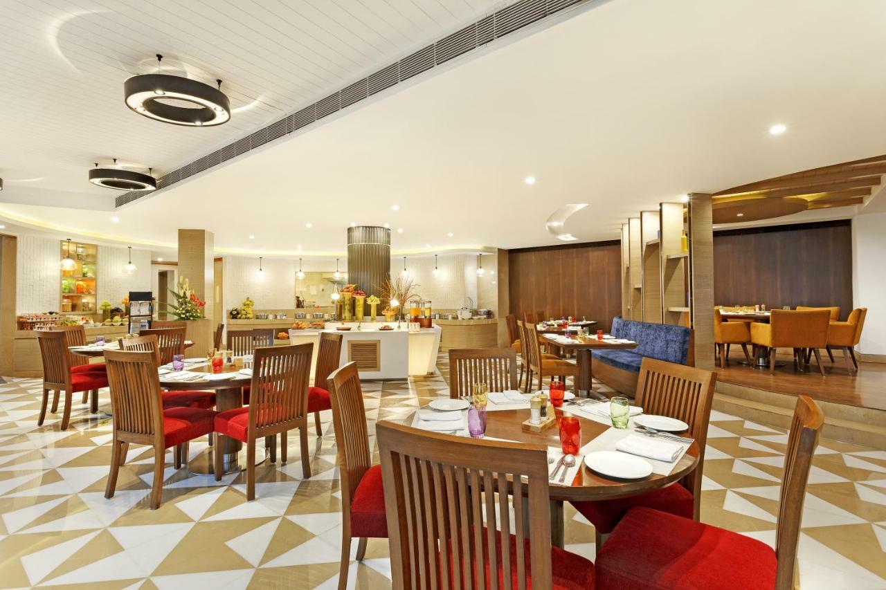 Sarovar Portico Outer Ring Road Бангалор Екстериор снимка